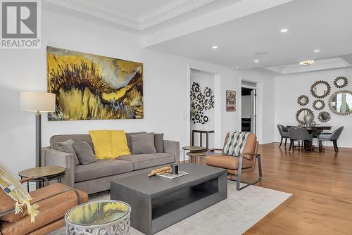 1805 Scott Crescent, West Kelowna, BC - Indoor Photo Showing Living Room