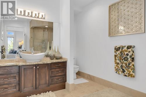 1805 Scott Crescent, West Kelowna, BC - Indoor Photo Showing Bathroom