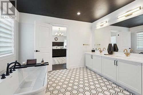 2101 Wilson Street, Innisfil (Alcona), ON - Indoor Photo Showing Bathroom