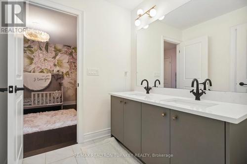 2101 Wilson Street, Innisfil (Alcona), ON - Indoor Photo Showing Bathroom