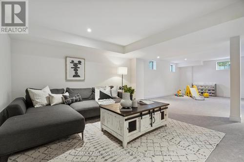 2101 Wilson Street, Innisfil (Alcona), ON - Indoor Photo Showing Living Room