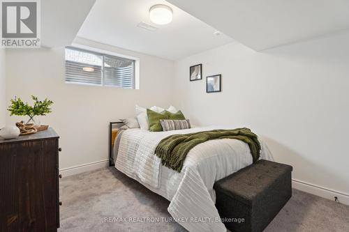 2101 Wilson Street, Innisfil (Alcona), ON - Indoor Photo Showing Bedroom