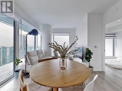 4612 - 7890 Jane Street, Vaughan, ON - Indoor Photo Showing Dining Room