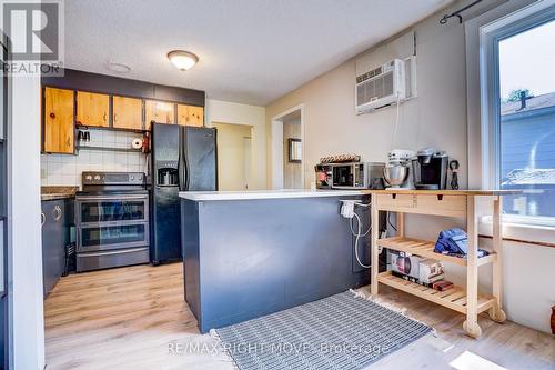 162 Pratt Crescent, Gravenhurst, ON - Indoor Photo Showing Kitchen