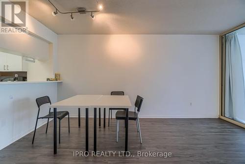 1710 - 1001 Bay Street, Toronto, ON - Indoor