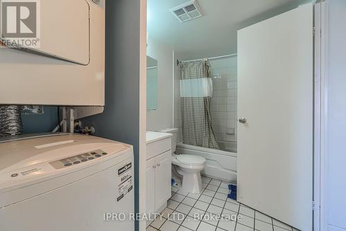 1710 - 1001 Bay Street, Toronto, ON - Indoor