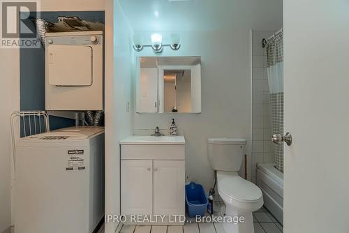 1710 - 1001 Bay Street, Toronto, ON - Indoor Photo Showing Bathroom