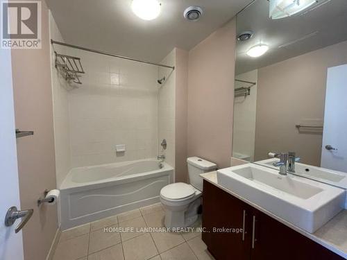 2805 - 55 Bremner Boulevard, Toronto, ON - Indoor Photo Showing Bathroom