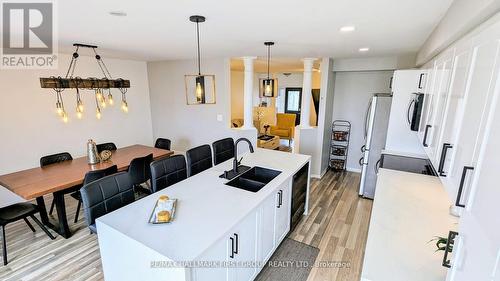 97 Shady Lane Crescent, Clarington (Bowmanville), ON - Indoor Photo Showing Dining Room