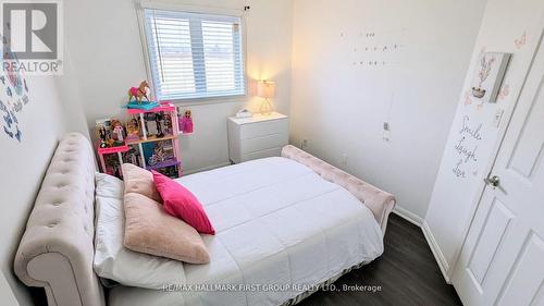 97 Shady Lane Crescent, Clarington (Bowmanville), ON - Indoor Photo Showing Bedroom