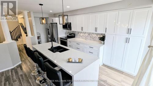 97 Shady Lane Crescent, Clarington (Bowmanville), ON - Indoor Photo Showing Kitchen With Upgraded Kitchen