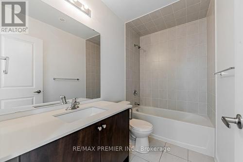 5 Antrin Street, Vaughan (Vaughan Grove), ON - Indoor Photo Showing Bathroom