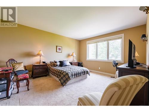 1201 Government  Street, Nelson, BC - Indoor Photo Showing Bedroom