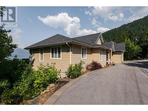 1201 Government  Street, Nelson, BC - Outdoor