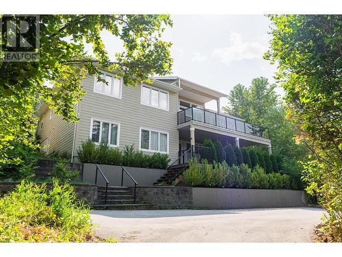 1201 Government  Street, Nelson, BC - Outdoor