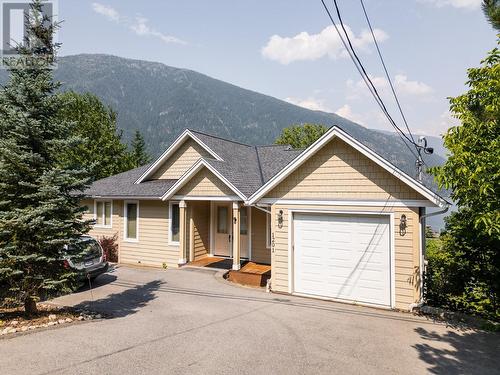 1201 Government  Street, Nelson, BC - Outdoor