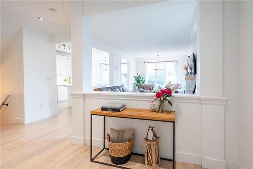 2935 Berwick Drive, Burlington, ON - Indoor Photo Showing Other Room