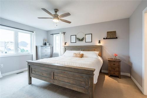 2935 Berwick Drive, Burlington, ON - Indoor Photo Showing Bedroom