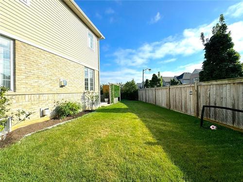 2935 Berwick Drive, Burlington, ON - Outdoor