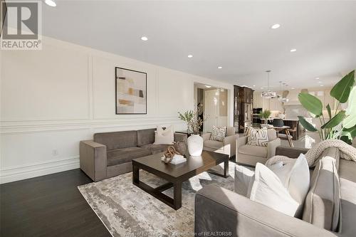 4098 St. Francis Crescent, Lasalle, ON - Indoor Photo Showing Living Room