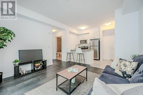 804 - 81 Robinson Street, Hamilton (Durand), ON - Indoor Photo Showing Living Room