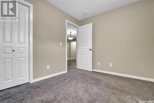 60 5004 James Hill Road, Regina, SK - Indoor Photo Showing Other Room