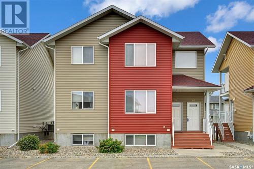 60 5004 James Hill Road, Regina, SK - Outdoor With Facade