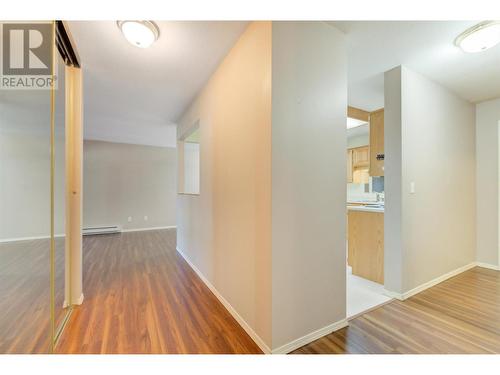 200 Hollywood Road Unit# 203, Kelowna, BC - Indoor Photo Showing Other Room