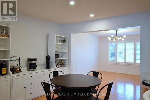 21 Timberlane Crescent, Central Elgin (Lynhurst), ON - Indoor Photo Showing Dining Room