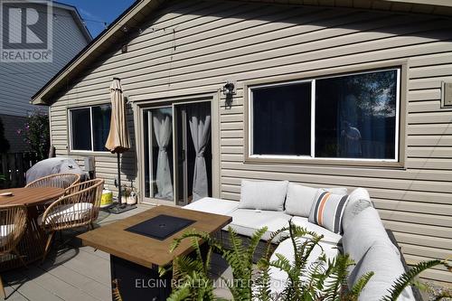 21 Timberlane Crescent, Central Elgin (Lynhurst), ON - Outdoor With Deck Patio Veranda With Exterior