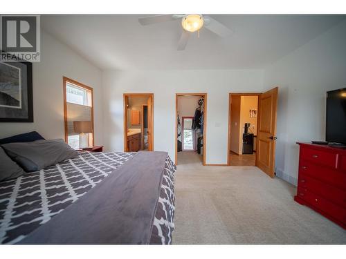 3329 Mt Fisher  Drive, Cranbrook, BC - Indoor Photo Showing Bedroom