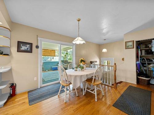 2596 Aberdeen Road, Merritt, BC - Indoor Photo Showing Dining Room