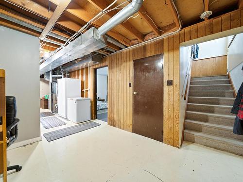 2596 Aberdeen Road, Merritt, BC - Indoor Photo Showing Basement