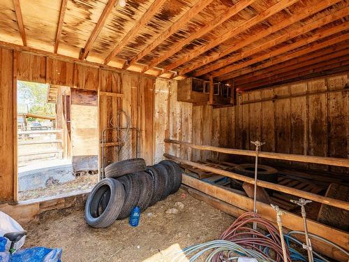 2596 Aberdeen Road, Merritt, BC - Indoor Photo Showing Other Room