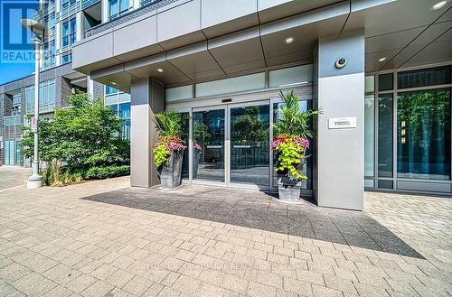 2402 - 18 Graydon Hall Drive, Toronto (Parkwoods-Donalda), ON - Outdoor