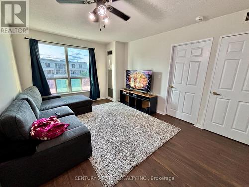 313 - 1 Lee Centre Drive, Toronto (Woburn), ON - Indoor Photo Showing Living Room