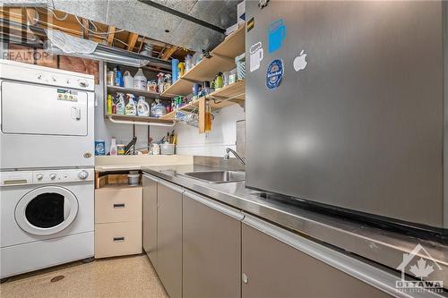 26 Melanie Crescent, Ottawa, ON - Indoor Photo Showing Laundry Room