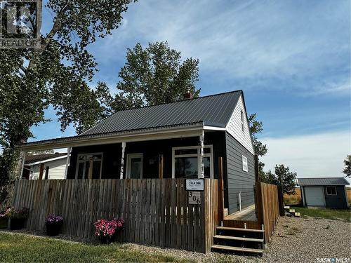 306 Torbay Street, Torquay, SK - Outdoor