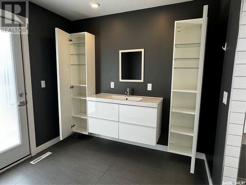 306 Torbay Street, Torquay, SK - Indoor Photo Showing Bathroom