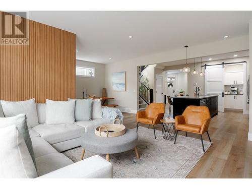 3341 Hawks Crescent, West Kelowna, BC - Indoor Photo Showing Living Room