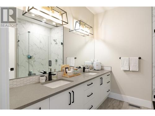 3341 Hawks Crescent, West Kelowna, BC - Indoor Photo Showing Bathroom