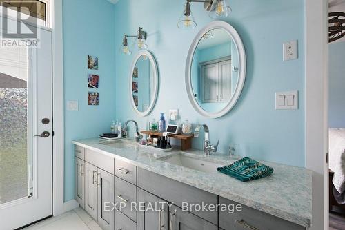 83 Essex Drive N, Belleville, ON - Indoor Photo Showing Bathroom