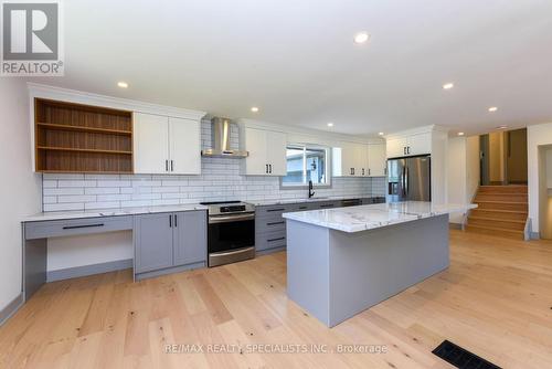 5277 5Th Side Road, Essa, ON - Indoor Photo Showing Kitchen With Upgraded Kitchen