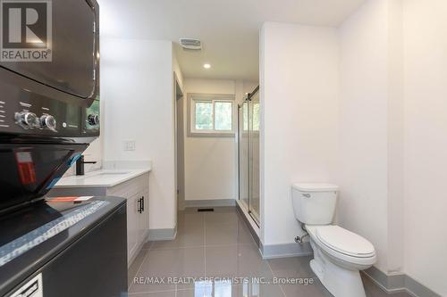 5277 5Th Side Road, Essa, ON - Indoor Photo Showing Bathroom