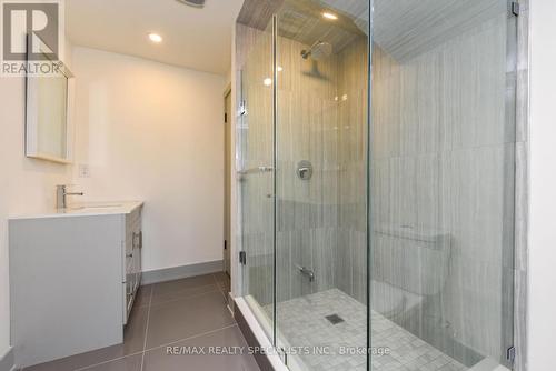 5277 5Th Side Road, Essa, ON - Indoor Photo Showing Bathroom