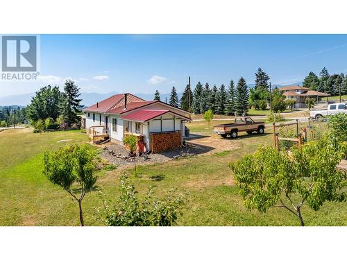 216 27Th  N Avenue, Creston, BC - Outdoor