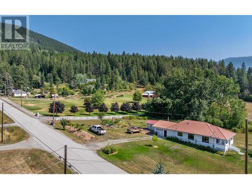 216 27Th  N Avenue, Creston, BC - Outdoor With View