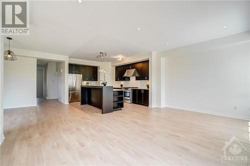 1074 Northgraves Crescent, Ottawa, ON - Indoor Photo Showing Kitchen