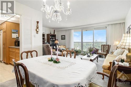 1025 Richmond Road Unit#1707, Ottawa, ON - Indoor Photo Showing Dining Room