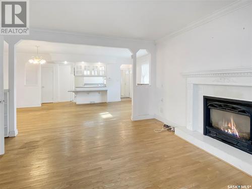 828 Temperance Street, Saskatoon, SK - Indoor Photo Showing Living Room With Fireplace